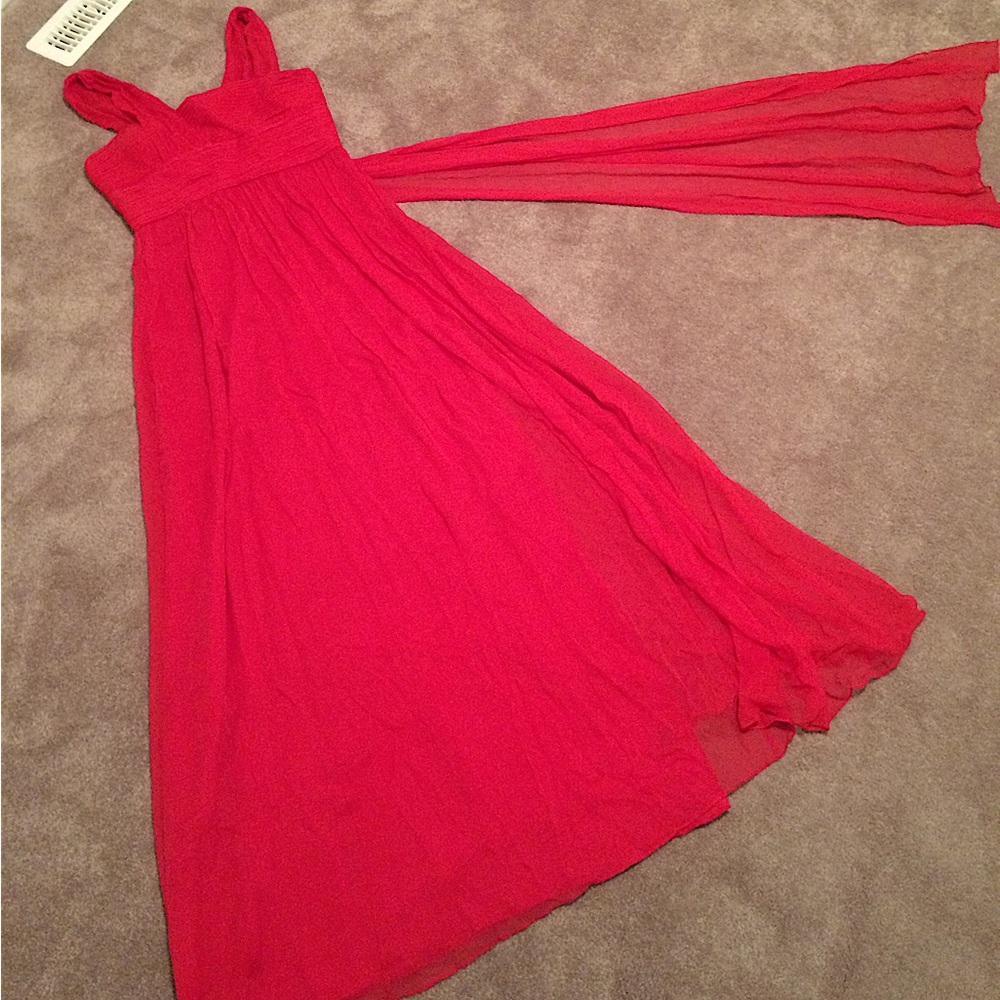Size 12 Robert Rodriguez gown. Strong pink colour.